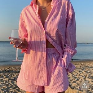 Wanderer Oversized Shirt and Summer Issues Shorts